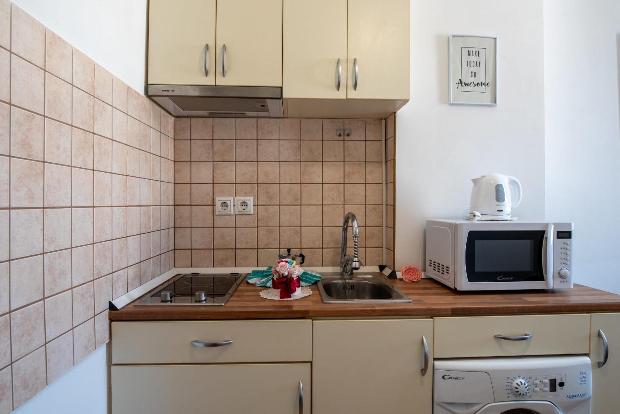 Central - Bright - Calm Studio For Solo Travellers Budapest Kültér fotó